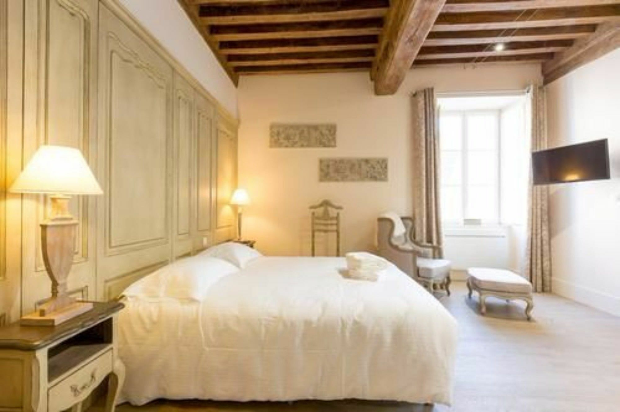 Le Cara Seheiah 1D Bed & Breakfast Beaune  Exterior photo